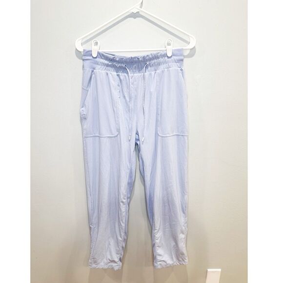 Lululemon beyond the studio crop blue linen size 6 - Picture 3 of 7